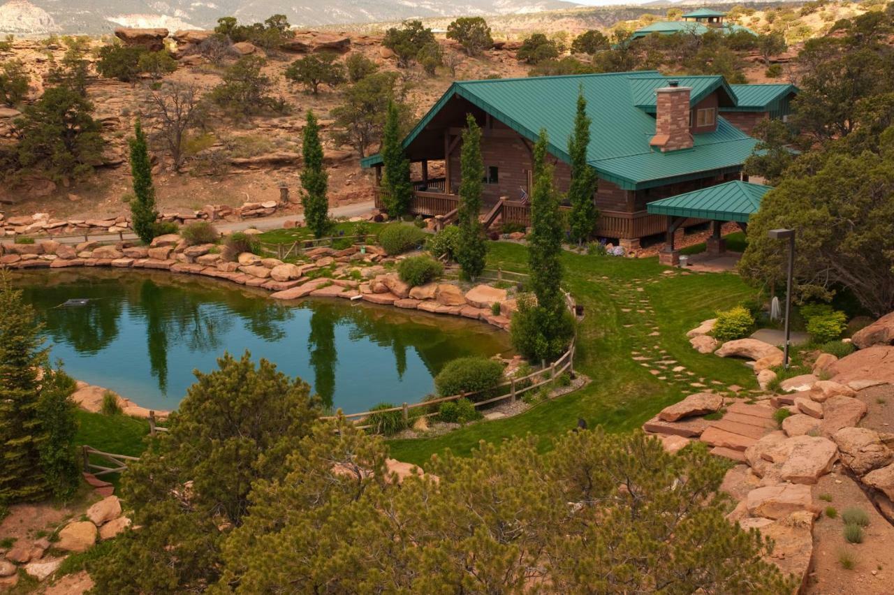 Cougar Ridge Hotel Torrey Exterior photo