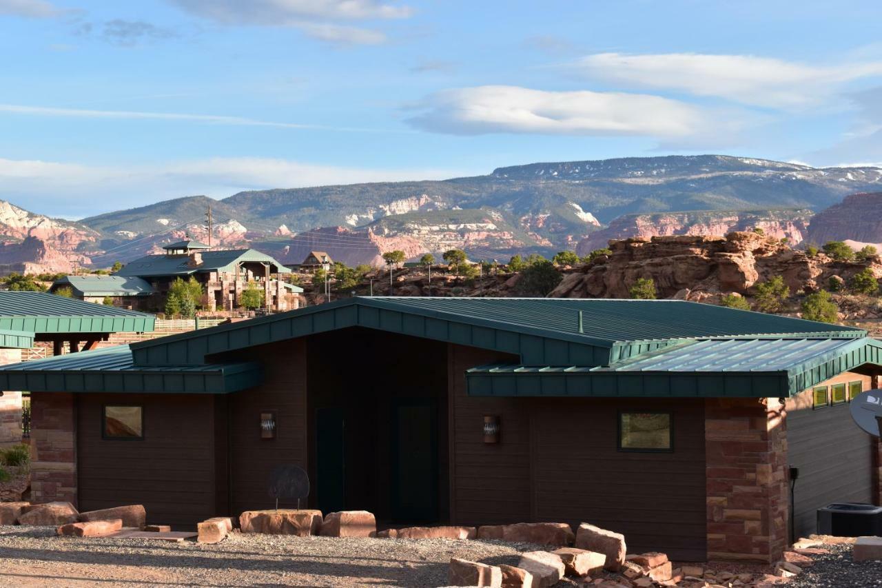 Cougar Ridge Hotel Torrey Exterior photo